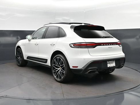 Used 2024 Porsche Macan AWD/4WD image 5