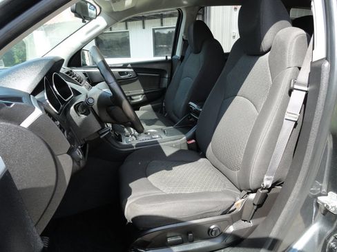 Used 2011 Chevrolet Traverse LT w/ Personal Connectivity Package FWD image 13