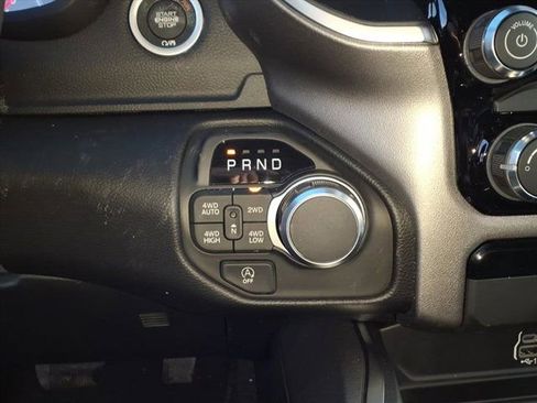 New 2026 RAM 1500 4x4 Crew Cab image 10