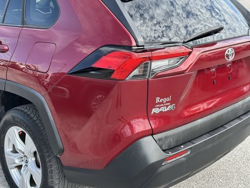 Used 2020 Toyota RAV4 XLE w/ Convenience Package FWD image 10