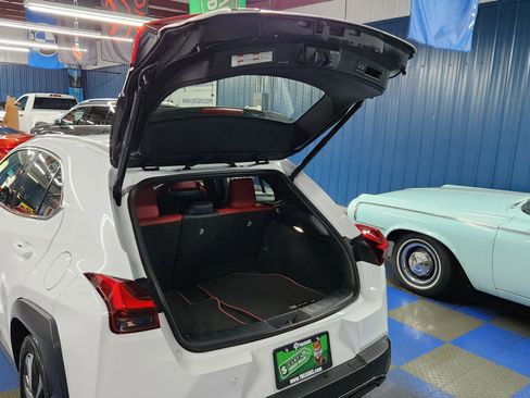 Used 2019 Lexus UX 200 F Sport image 62