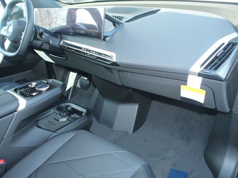 New 2026 BMW iX xDrive60 image 23