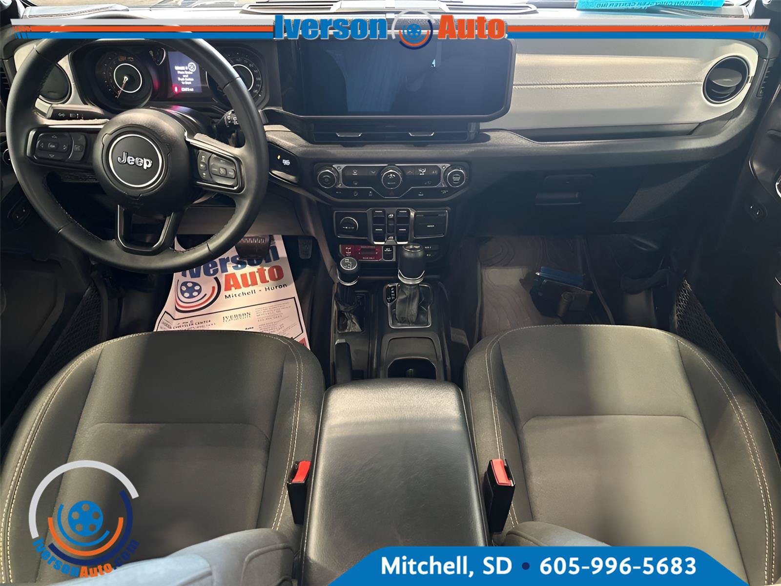 Used 2025 Jeep Wrangler Unlimited Sport AWD/4WD image 26