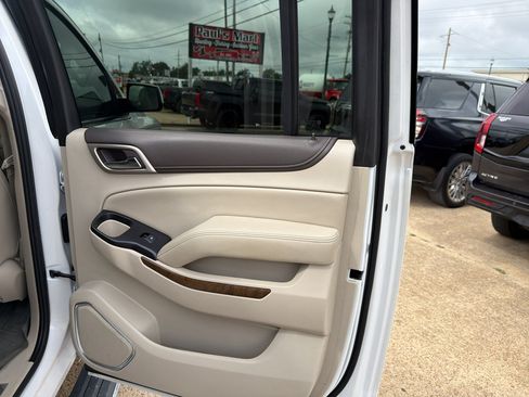 Used 2019 GMC Yukon XL Denali w/ Denali Ultimate Package RWD image 34