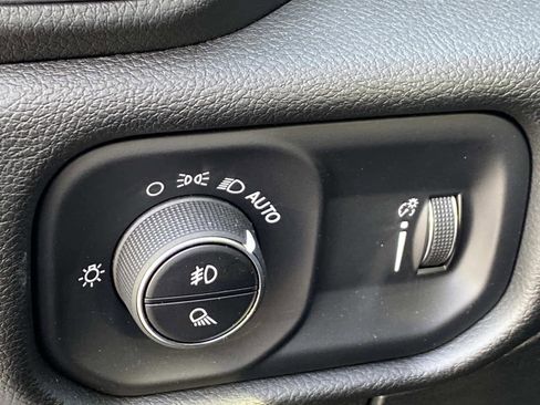 Used 2023 RAM 1500 Big Horn image 27