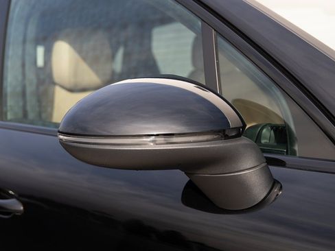 Used 2023 Porsche Cayenne image 12