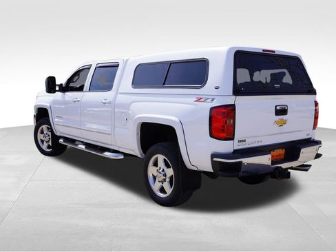 Used 2015 Chevrolet Silverado 2500 LTZ image 7