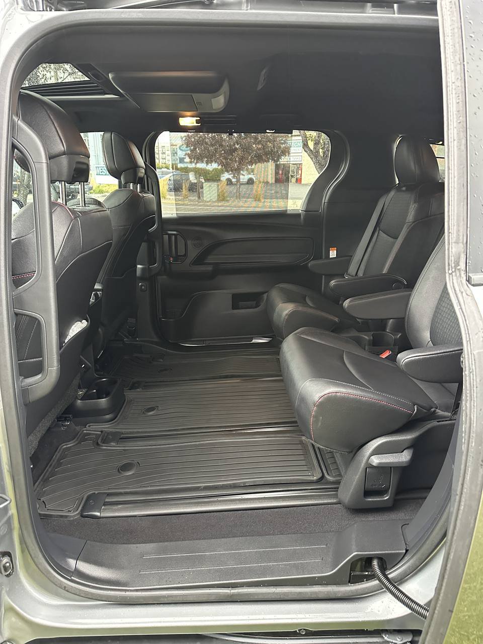 Used 2026 Toyota Sienna XSE AWD/4WD image 19