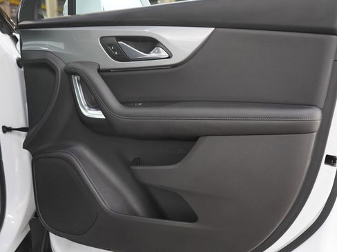 Used 2019 Chevrolet Blazer LT AWD/4WD image 9