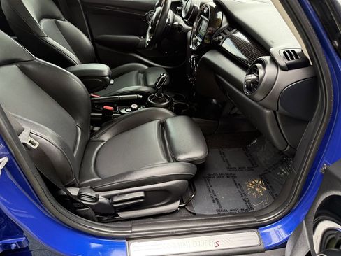 Used 2021 MINI Cooper S image 12