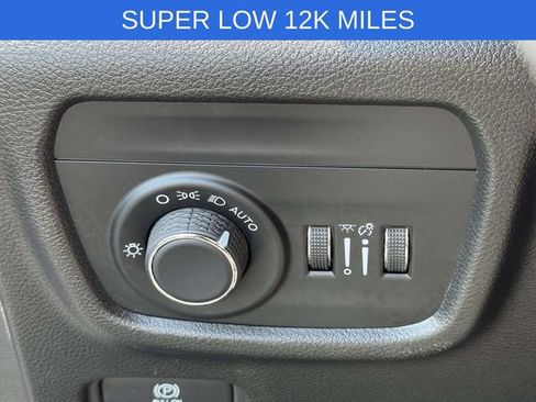 Used 2024 Jeep Grand Cherokee L Laredo w/ Luxury Tech Group I AWD/4WD image 18