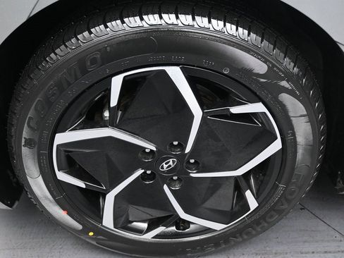 Used 2024 Hyundai Ioniq 5 Limited image 41