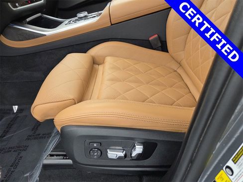 Used 2024 BMW X7 xDrive40i w/ Premium Package image 30