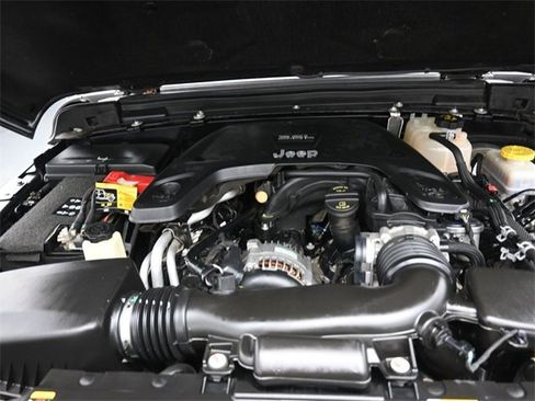 Used 2021 Jeep Wrangler Sport image 25