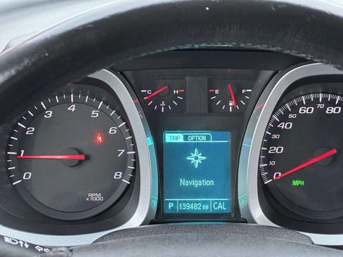 Used 2017 Chevrolet Equinox LT w/ Convenience Package image 26