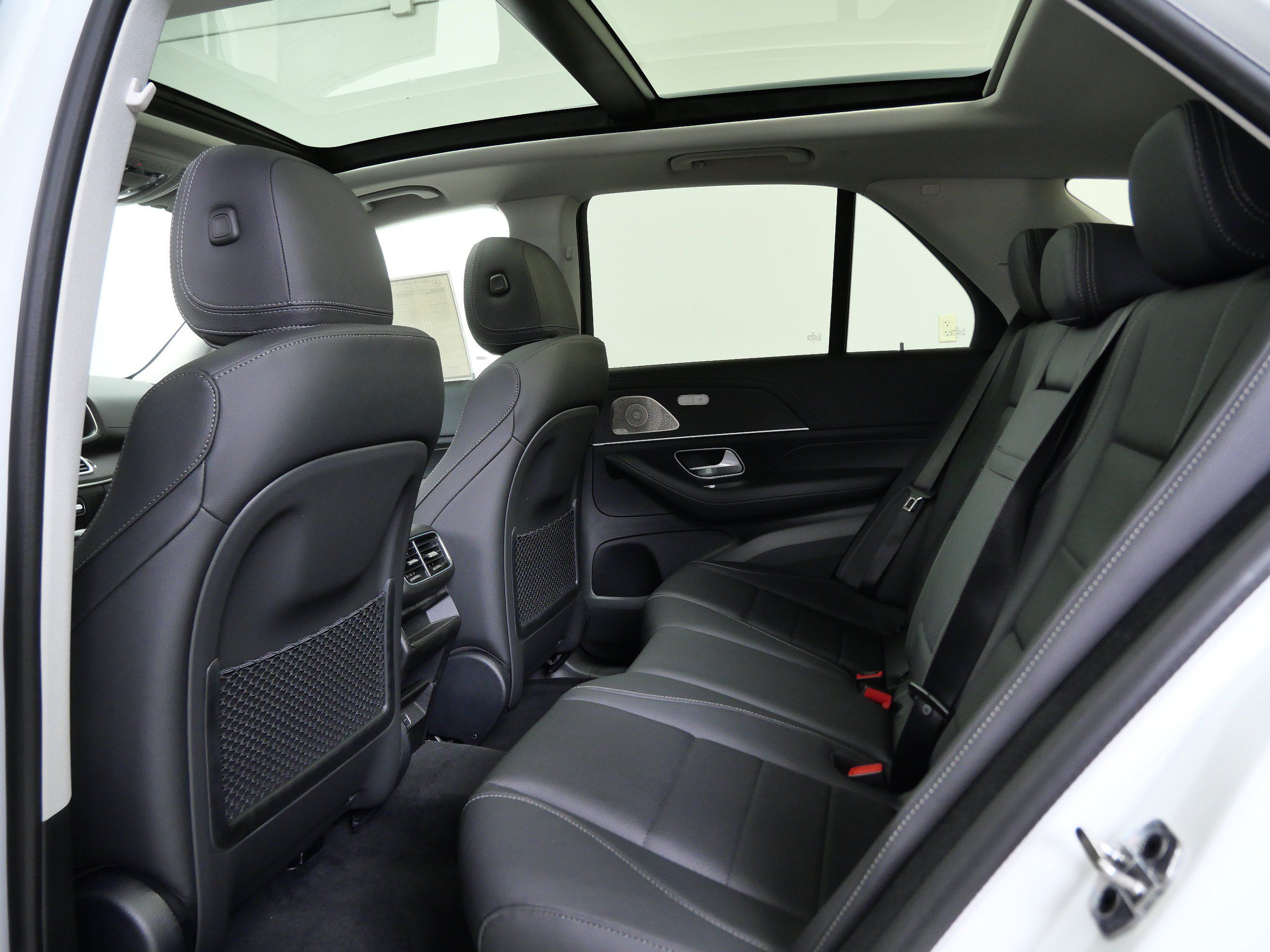 New 2026 Mercedes-Benz GLE 350 4MATIC image 9