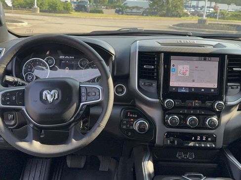 Used 2025 RAM 1500 Big Horn AWD/4WD image 17