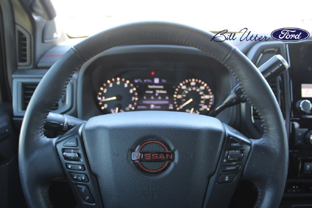 Used 2023 Nissan Titan PRO-4X w/ Pro-4x Convenience Package AWD/4WD image 25
