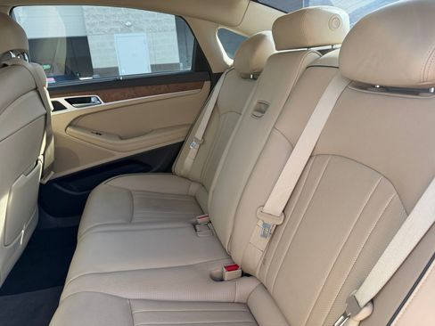 Used 2015 Hyundai Genesis 3.8 w/ Option Group 04 image 17