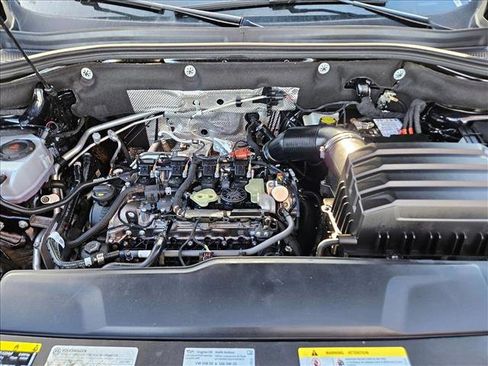 Used 2025 Volkswagen Atlas SE image 22