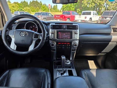 Used 2013 Toyota 4Runner Limited image 8