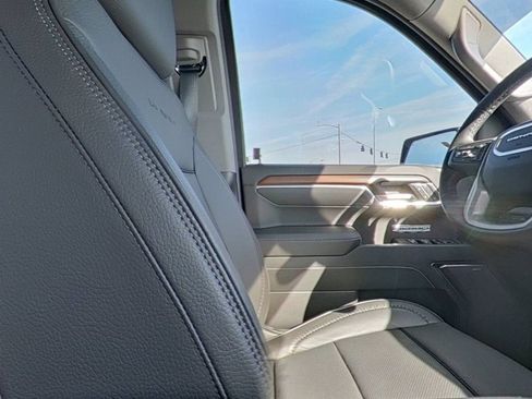 Used 2026 GMC Sierra 1500 Denali w/ Denali Reserve Package AWD/4WD image 28