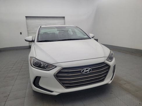 Used 2017 Hyundai Elantra Limited w/ Limited Tech Package 04 FWD image 14