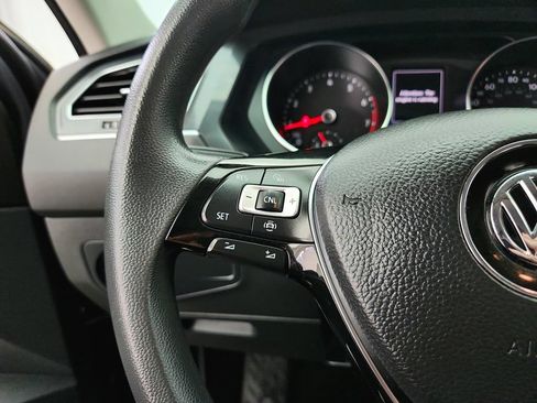 Used 2019 Volkswagen Tiguan S w/ 3rd Row Seat Package AWD/4WD image 16