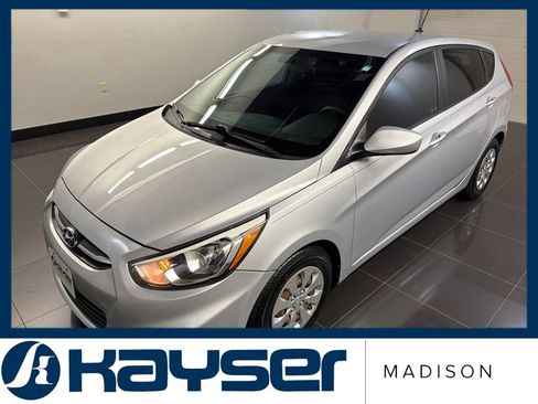 Used 2016 Hyundai Accent SE FWD image 3