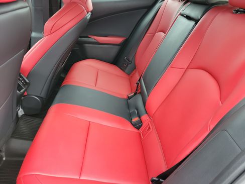 Used 2023 Lexus UX 250h F Sport AWD/4WD image 12
