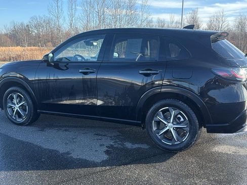 Used 2025 Honda HR-V EX-L image 11
