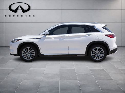 Certified 2025 INFINITI QX50 Luxe image 4