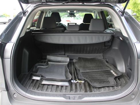 Used 2023 Toyota RAV4 LE AWD/4WD image 29
