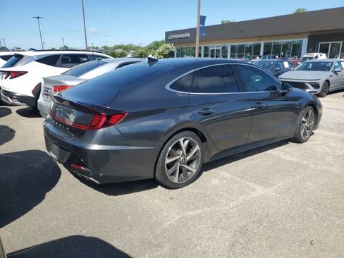Used 2023 Hyundai Sonata SEL Plus FWD image 2