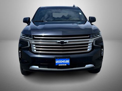 Certified 2023 Chevrolet Suburban High Country image 2