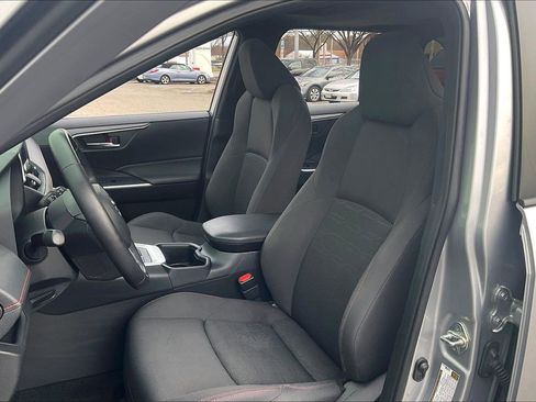 Used 2023 Toyota RAV4 SE image 30