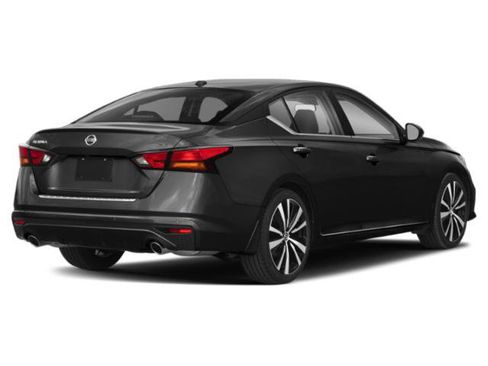 Used 2022 Nissan Altima 2.5 SR w/ Midnight Edition Package image 2