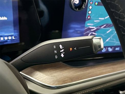 New 2026 Chevrolet Suburban High Country image 18