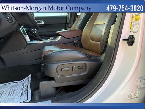 Used 2014 Ford Explorer Limited w/ Equipment Group 301A AWD/4WD image 12