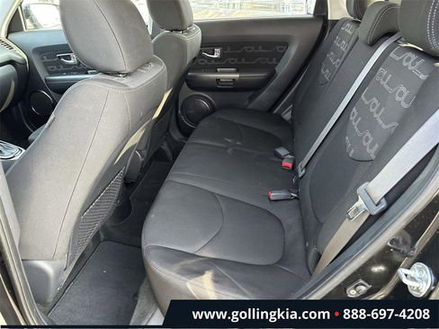 Used 2013 Kia Soul + image 9