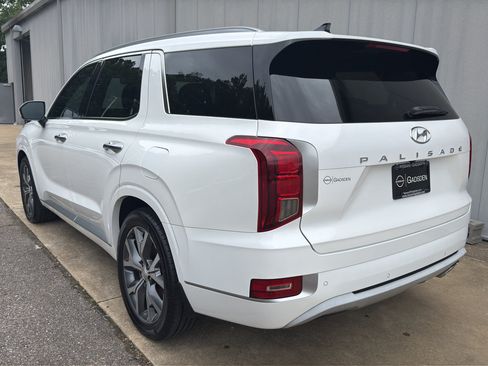 Used 2022 Hyundai Palisade Limited FWD image 5