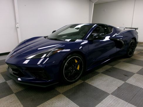 Used 2025 Chevrolet Corvette Stingray Preferred Cpe w/ Z51 Performance Package image 1