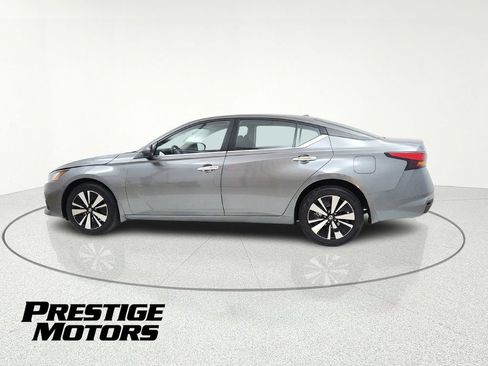 Used 2022 Nissan Altima 2.5 SV AWD/4WD image 5