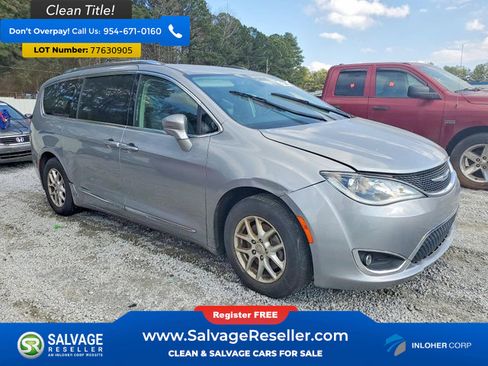 Used 2020 Chrysler Pacifica Touring-L FWD image 5