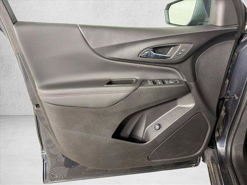 Used 2023 Chevrolet Equinox RS FWD image 11