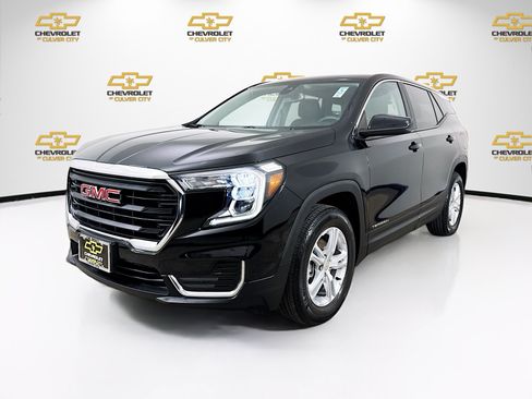 Used 2023 GMC Terrain SLE FWD image 3