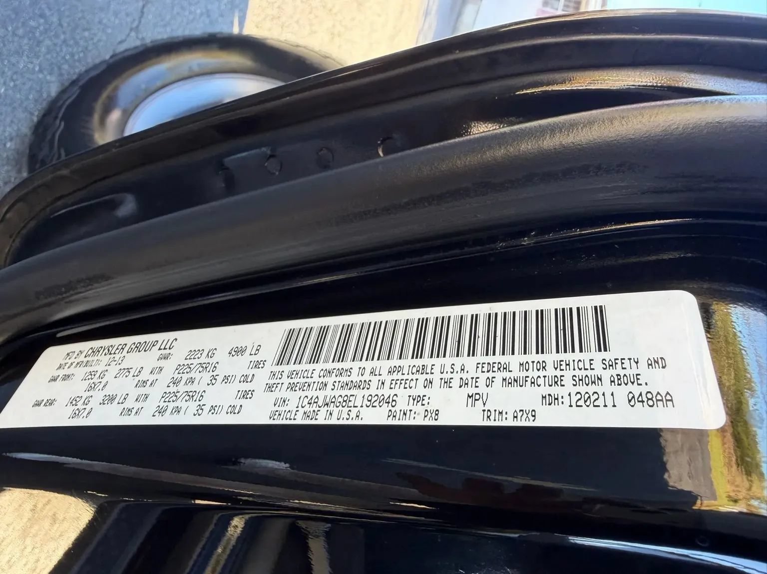 Used 2014 Jeep Wrangler Sport w/ Connectivity Group AWD/4WD image 30