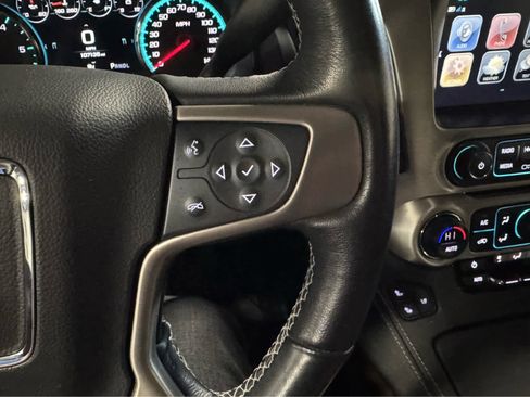 Used 2019 GMC Yukon Denali image 21