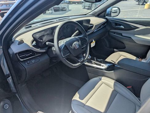New 2026 Buick Envista Avenir FWD image 12
