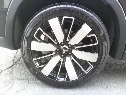Used 2025 Mitsubishi Outlander SE AWD/4WD image 40